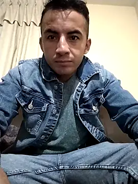 Snapshot of gabosexi007 chatting on March 17, 2026, 4:50 am gabosexi007 online show from March 17, 2026, 4:50 am