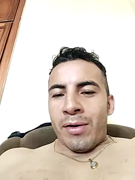 Snapshot of gabosexi007 chatting on March 17, 2026, 4:54 pm gabosexi007 online show from March 17, 2026, 4:54 pm