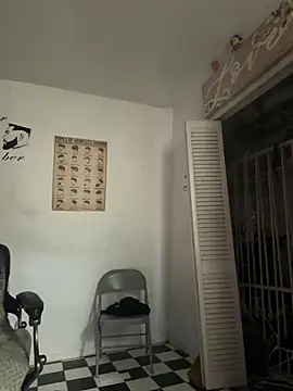 Snapshot of TSROYALE7527 chatting on March 18, 2026, 11:08 pm TSROYALE7527 online show from March 18, 2026, 11:08 pm