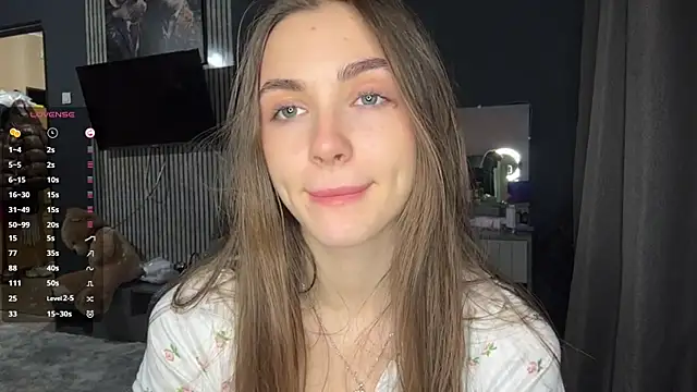 Veluxe online show from April 19, 2026, 5:01 pm