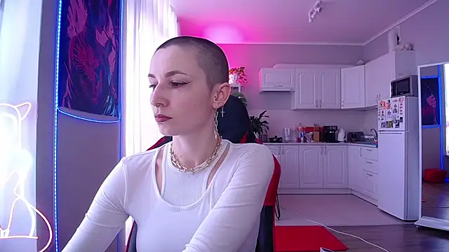 Hope Foxter online show from April 29, 2026, 2:10 pm