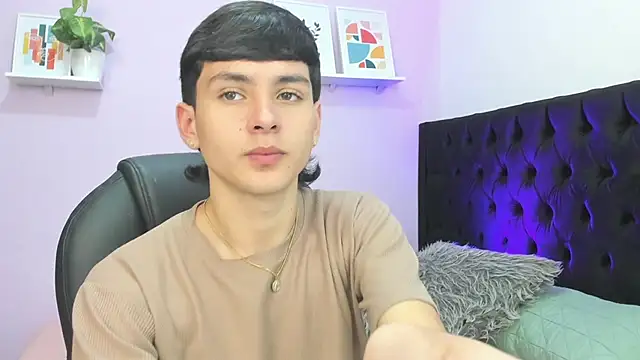 Andrew restrepoo online show from June 16, 2026, 3:47 pm