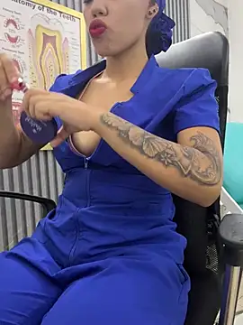 daniela-sexy online show from April 29, 2026, 2:10 pm
