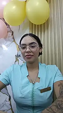 Snapshot of daniela-sexy chatting on June 18, 2026, 12:33 am daniela-sexy online show from June 18, 2026, 12:33 am