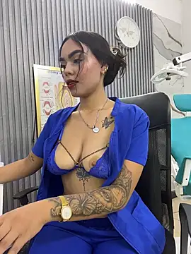 daniela-sexy online show from June 30, 2026, 3:02 pm