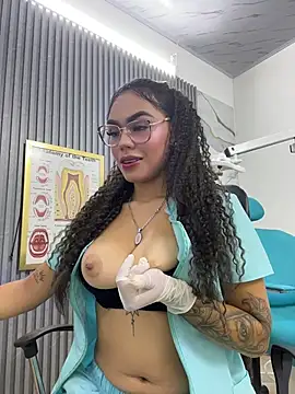 daniela-sexy online show from July 1, 2026, 1:45 pm