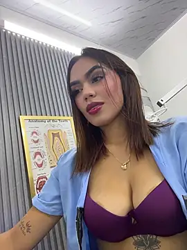 daniela-sexy online show from July 16, 2026, 2:01 pm