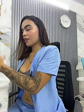daniela-sexy online show from July 30, 2026, 1:21 pm