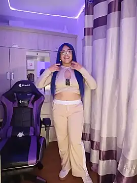 PiscisGirl online show from June 15, 2026, 6:04 am