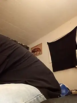 Snapshot of bambam810 chatting on March 28, 2026, 2:44 am bambam810 online show from March 28, 2026, 2:44 am