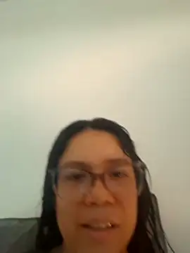 Snapshot of Aila_Phone chatting on May 24, 2026, 6:13 pm Aila Phone online show from May 24, 2026, 6:13 pm