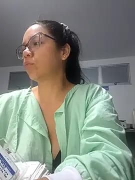 Snapshot of Aila_Phone chatting on June 5, 2026, 9:59 am Aila Phone online show from June 5, 2026, 9:59 am