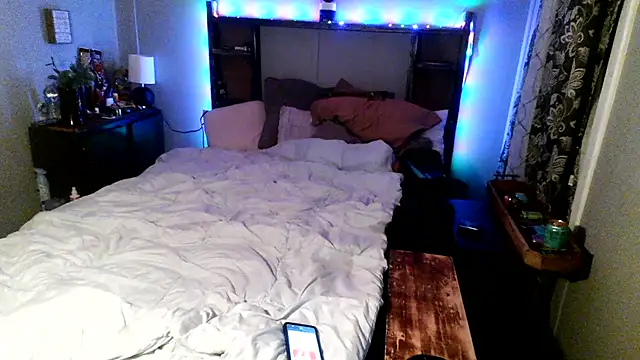 VikingNJosslyn26 online show from March 15, 2026, 8:20 am