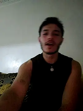 Thewildaliii0 online show from April 16, 2026, 11:29 pm