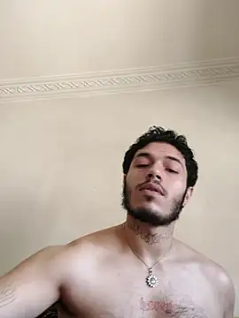 Thewildaliii0 online show from May 9, 2026, 2:22 pm