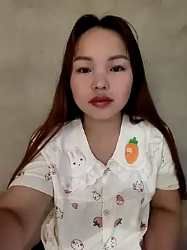 Snapshot of Mina_xYx chatting on May 12, 2026, 4:09 am Mina xYx online show from May 12, 2026, 4:09 am