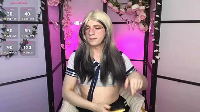 FoxIsPuff online show from June 3, 2026, 5:54 am
