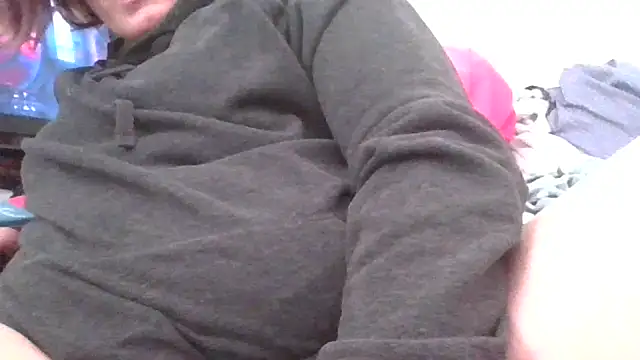 kitty-kitten82 online show from March 24, 2026, 5:51 pm