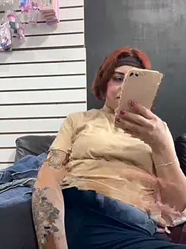 BlueHotBaby online show from June 19, 2026, 1:32 am