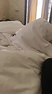 xyz 2giT online show from March 20, 2026, 4:50 am