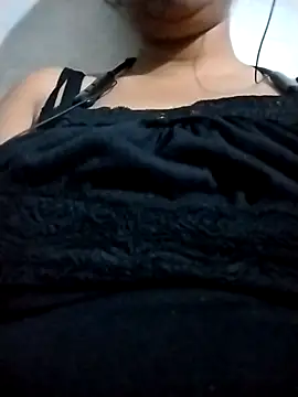 Avnithakur online show from March 28, 2026, 7:41 am