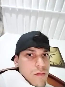 Snapshot of Dannyy_xxx chatting on March 22, 2026, 12:03 am Dannyy xxx online show from March 22, 2026, 12:03 am