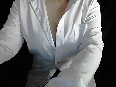 Snapshot of Enmy_24 chatting on May 8, 2026, 5:24 am Enmy 24 online show from May 8, 2026, 5:24 am