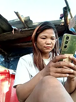 maymay121 online show from May 13, 2026, 11:11 pm