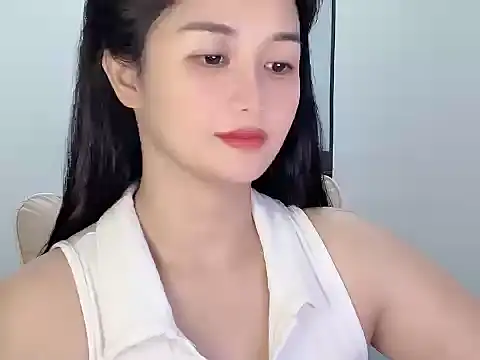 Snapshot of AmyLinee_1 chatting on June 3, 2026, 1:57 pm AmyLinee 1 online show from June 3, 2026, 1:57 pm