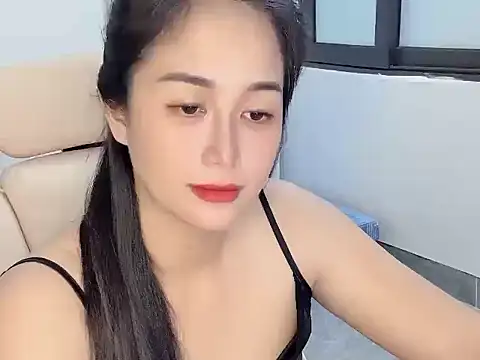 Snapshot of AmyLinee_1 chatting on June 21, 2026, 5:04 pm AmyLinee 1 online show from June 21, 2026, 5:04 pm