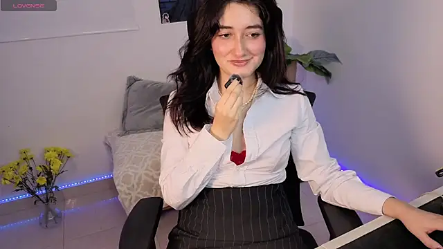 AleblancXOXO online show from May 4, 2026, 9:44 pm