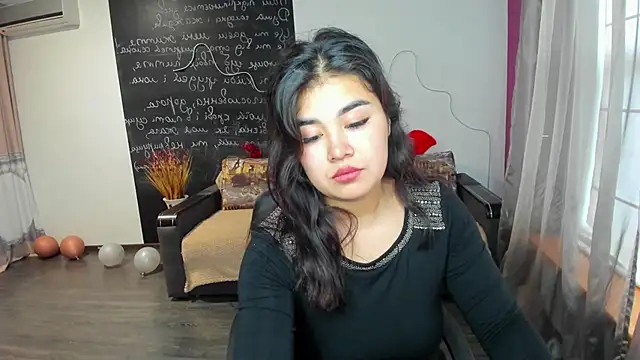 AlicaMayer online show from April 8, 2026, 5:51 am