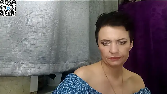 HotMamaQueen234 online show from April 30, 2026, 8:57 pm