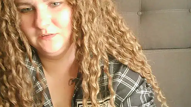 Snapshot of Minisstra chatting on March 16, 2026, 1:48 pm Minisstra online show from March 16, 2026, 1:48 pm