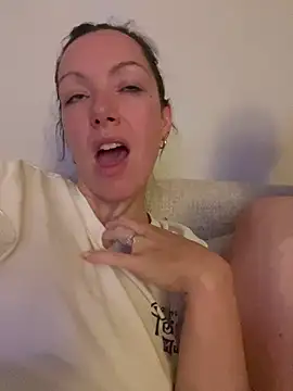 fucklyweds online show from July 22, 2026, 12:24 am