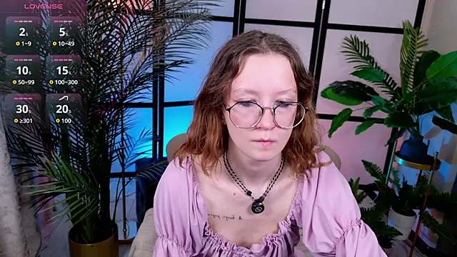 AmelieViolet online show from July 14, 2026, 10:54 am
