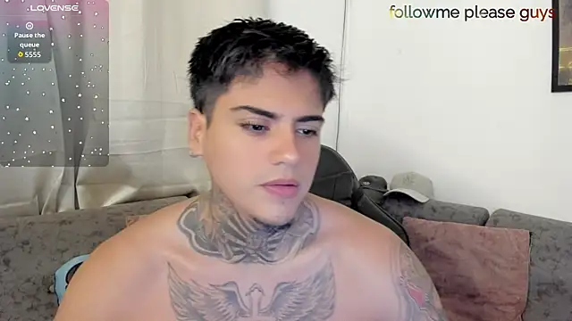 sweetlatinoboy online show from August 8, 2026, 9:55 am