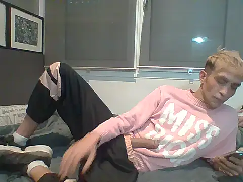 Snapshot of victororange chatting on March 16, 2026, 3:05 pm victororange online show from March 16, 2026, 3:05 pm