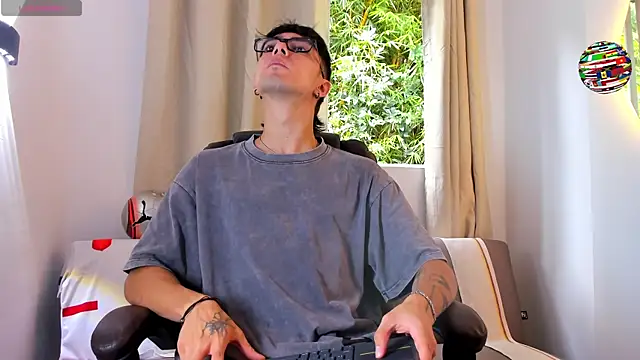 etham wolf1 online show from June 17, 2026, 5:25 pm
