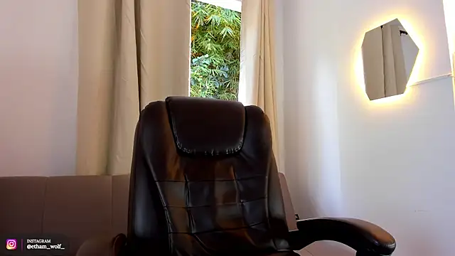 Snapshot of etham_wolf1 chatting on August 7, 2026, 7:16 pm etham wolf1 online show from August 7, 2026, 7:16 pm