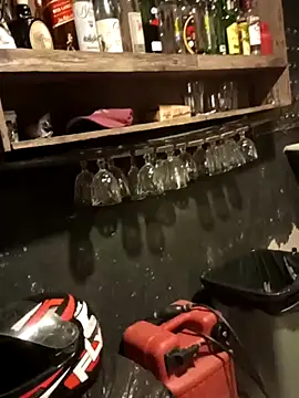 larissa    hot online show from March 21, 2026, 9:29 pm