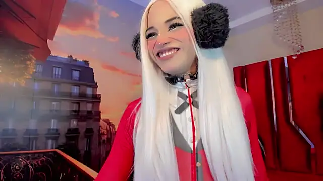 Snapshot of Paola_Delfino chatting on May 25, 2026, 12:11 pm Paola Delfino online show from May 25, 2026, 12:11 pm