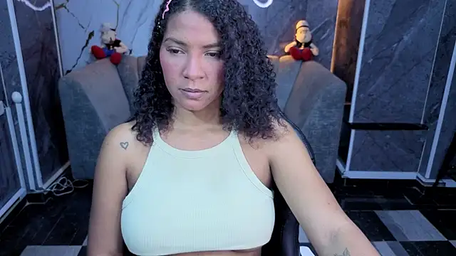 Scarletth b online show from April 9, 2026, 3:39 am