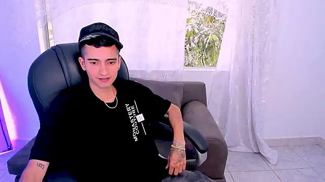 Ethann Boy online show from April 3, 2026, 8:29 pm