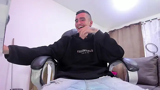 Ethann Boy online show from April 30, 2026, 9:30 pm