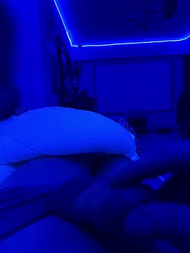 Snapshot of katragon45 chatting on March 23, 2026, 12:03 am katragon45 online show from March 23, 2026, 12:03 am