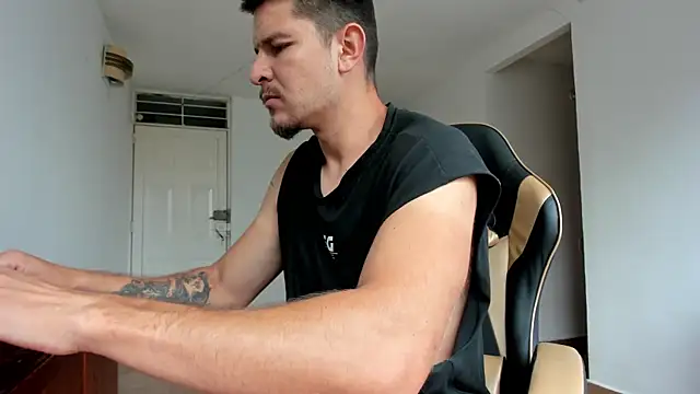 Snapshot of camilo_andres1 chatting on March 27, 2026, 12:27 pm camilo andres1 online show from March 27, 2026, 12:27 pm