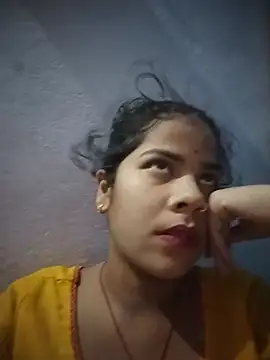 Pallavi cute online show from May 26, 2026, 5:20 pm