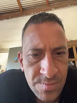 Leon090987 online show from March 22, 2026, 1:25 pm