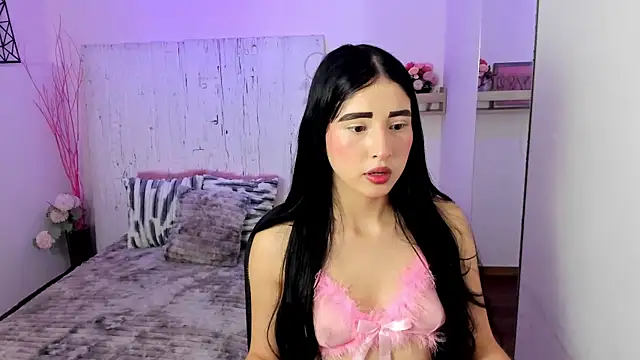 Melodi velasquez online show from August 4, 2026, 3:43 am